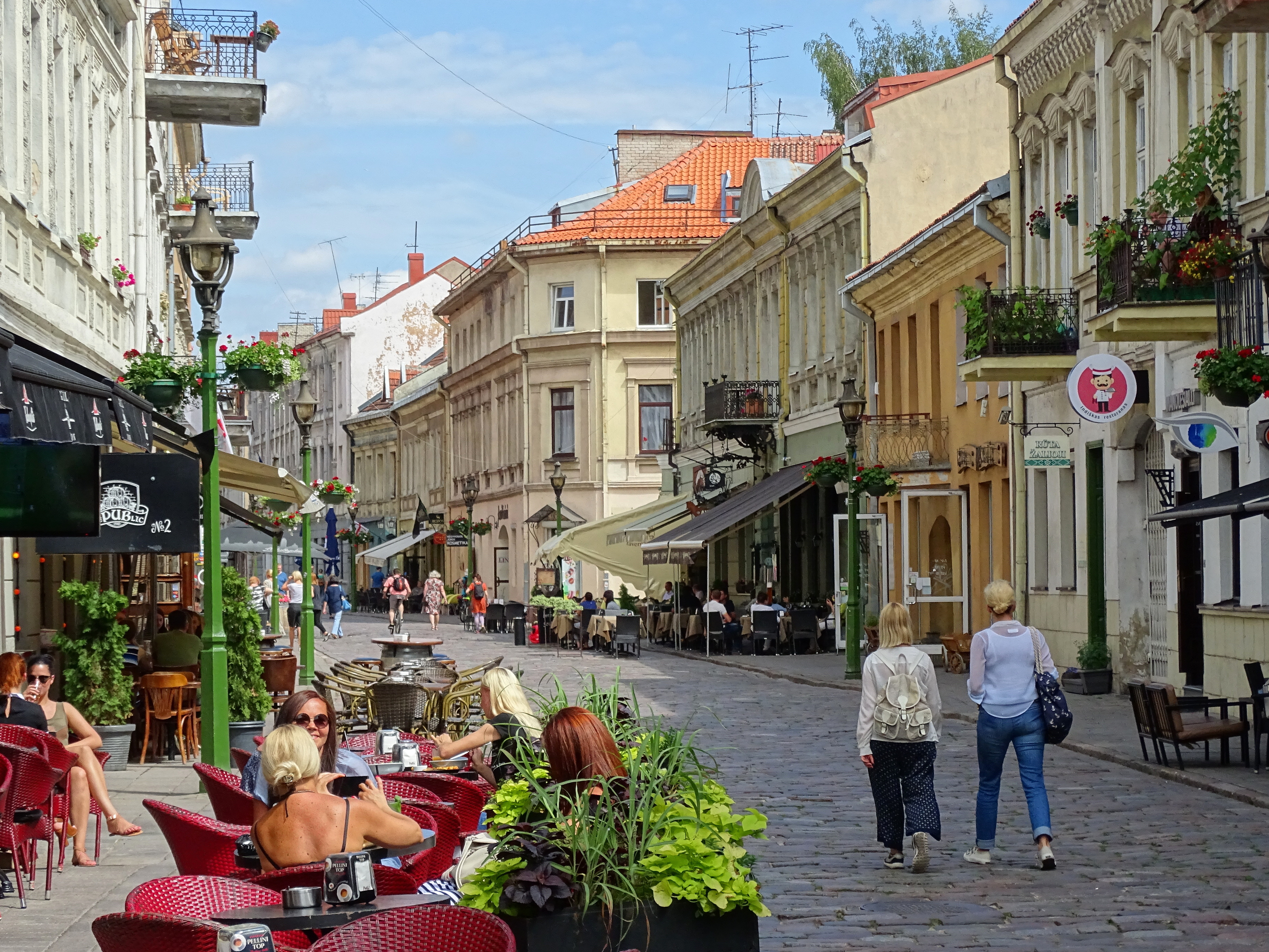 Europäisches Erbe in der Altstadt von Kaunas. Die zweitgrößte Stadt Litauens ist eine der drei Kulturhauptstädte Europas 2022 Europäisches Erbe in der Altstadt von Kaunas. Die zweitgrößte Stadt Litauens ist eine der drei Kulturhauptstädte Europas 2022