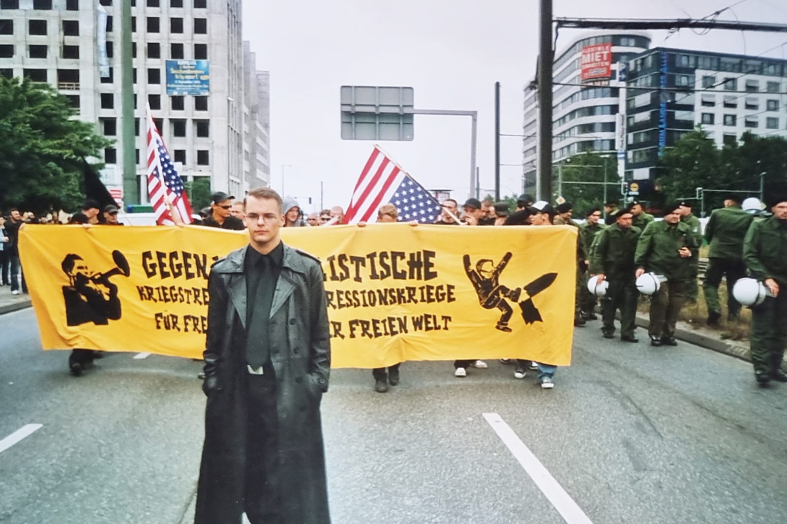 Der „alte“ Axel Reitz: „Ich habe mich immer wieder bei den Menschen entschuldigt, die Opfer von Gewalttaten wurden, die ich als verbaler Totschläger mit angestachelt habe“ Der „alte“ Axel Reitz: „Ich habe mich immer wieder bei den Menschen entschuldigt, die Opfer von Gewalttaten wurden, die ich als verbaler Totschläger mit angestachelt habe“