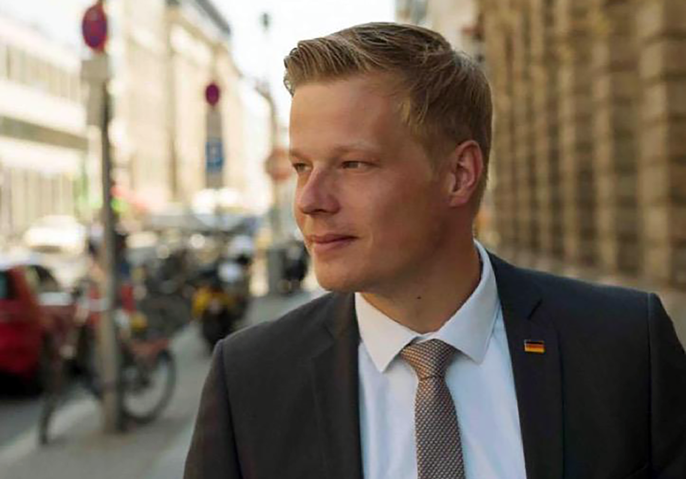 DPolG-Vize-Chef Manuel Ostermann: „Die radikale Linke versucht die eigene Agenda auf Kosten der Einsatzkräfte durchzusetzen“ DPolG-Vize-Chef Manuel Ostermann: „Die radikale Linke versucht die eigene Agenda auf Kosten der Einsatzkräfte durchzusetzen“