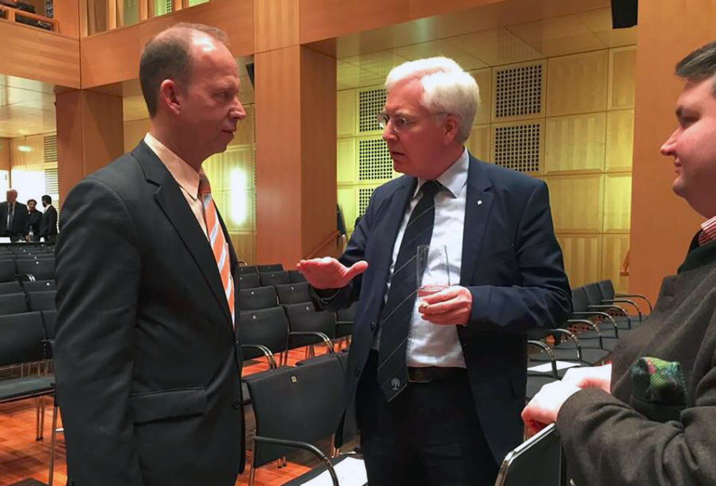 Jürgen Plöhn (m.): Die mediale Genderfraktion blieb in der Bevölkerung ohne Resonanz Jürgen Plöhn (m.): Die mediale Genderfraktion blieb in der Bevölkerung ohne Resonanz