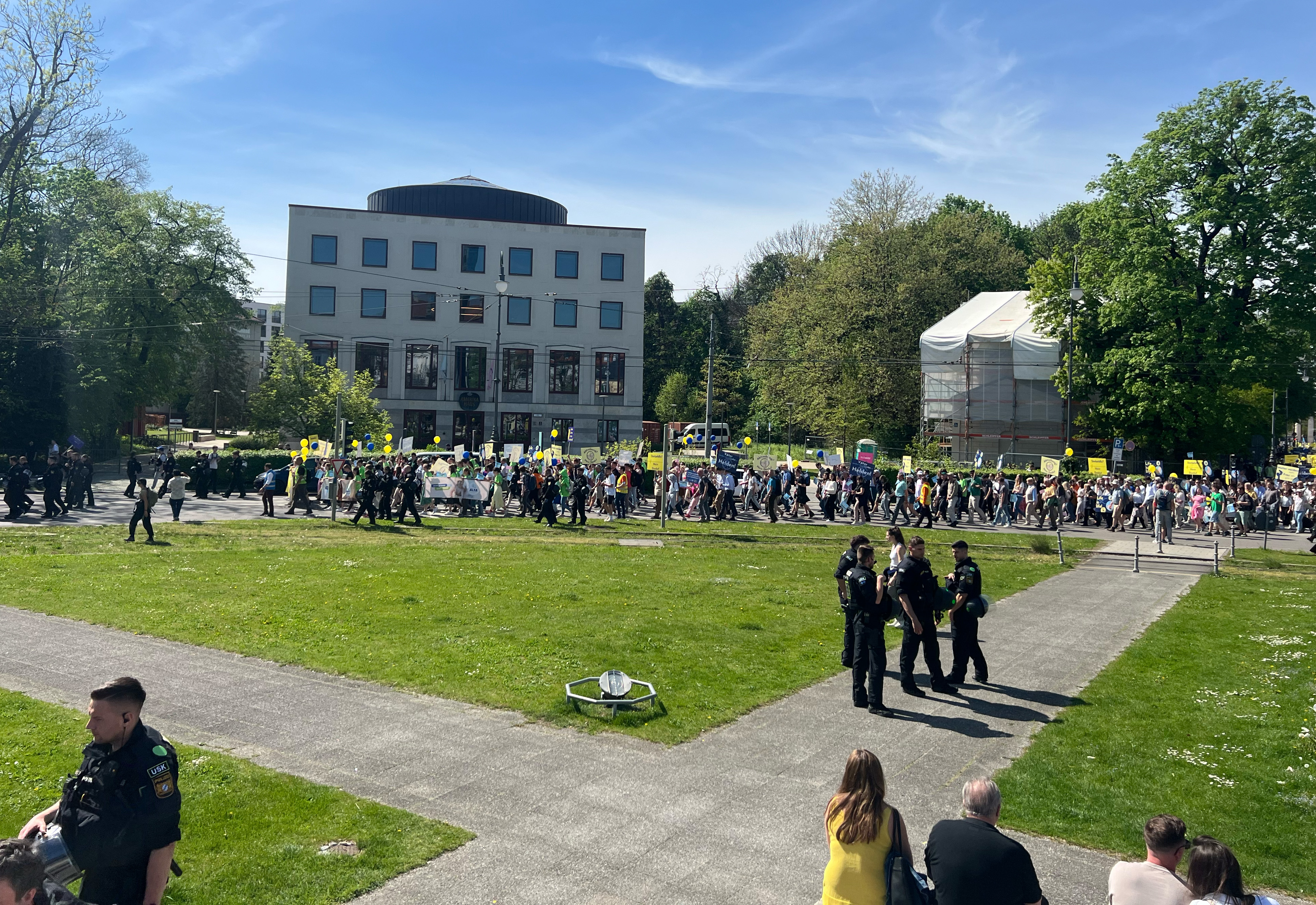 Marsch fürs Leben 2024 zieht durch Münchner Innenstadt