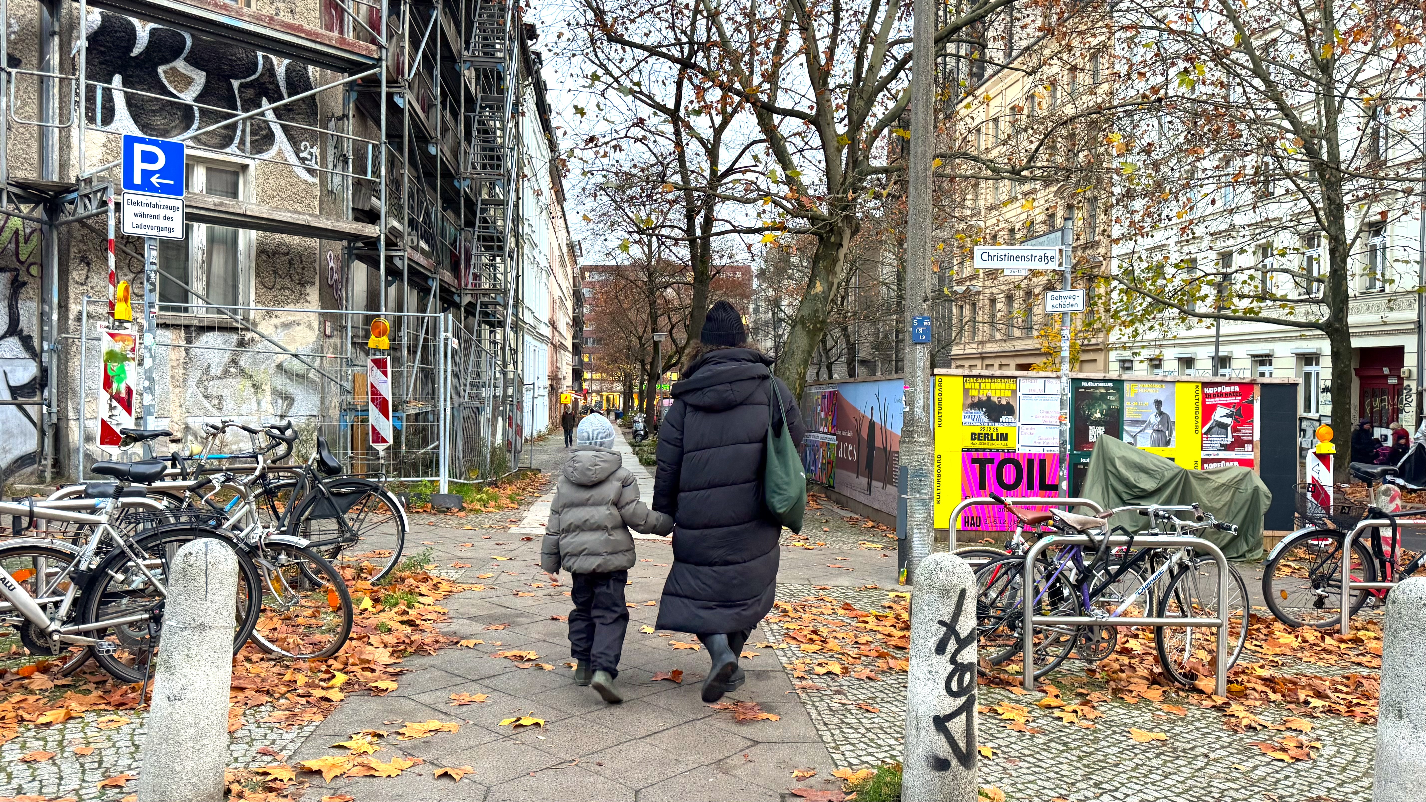 Mutter mit Kind, Prenzlauer Berg