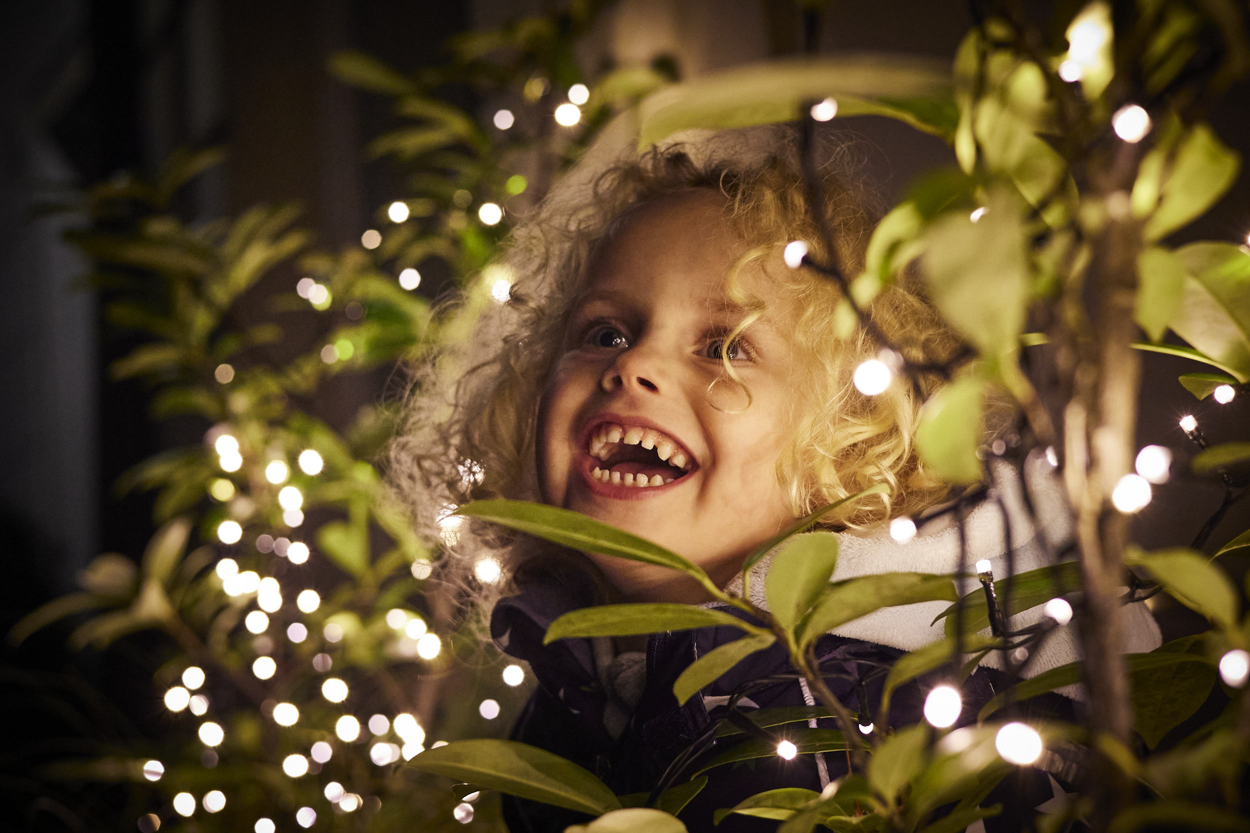 Kinderlachen an Weihnachten