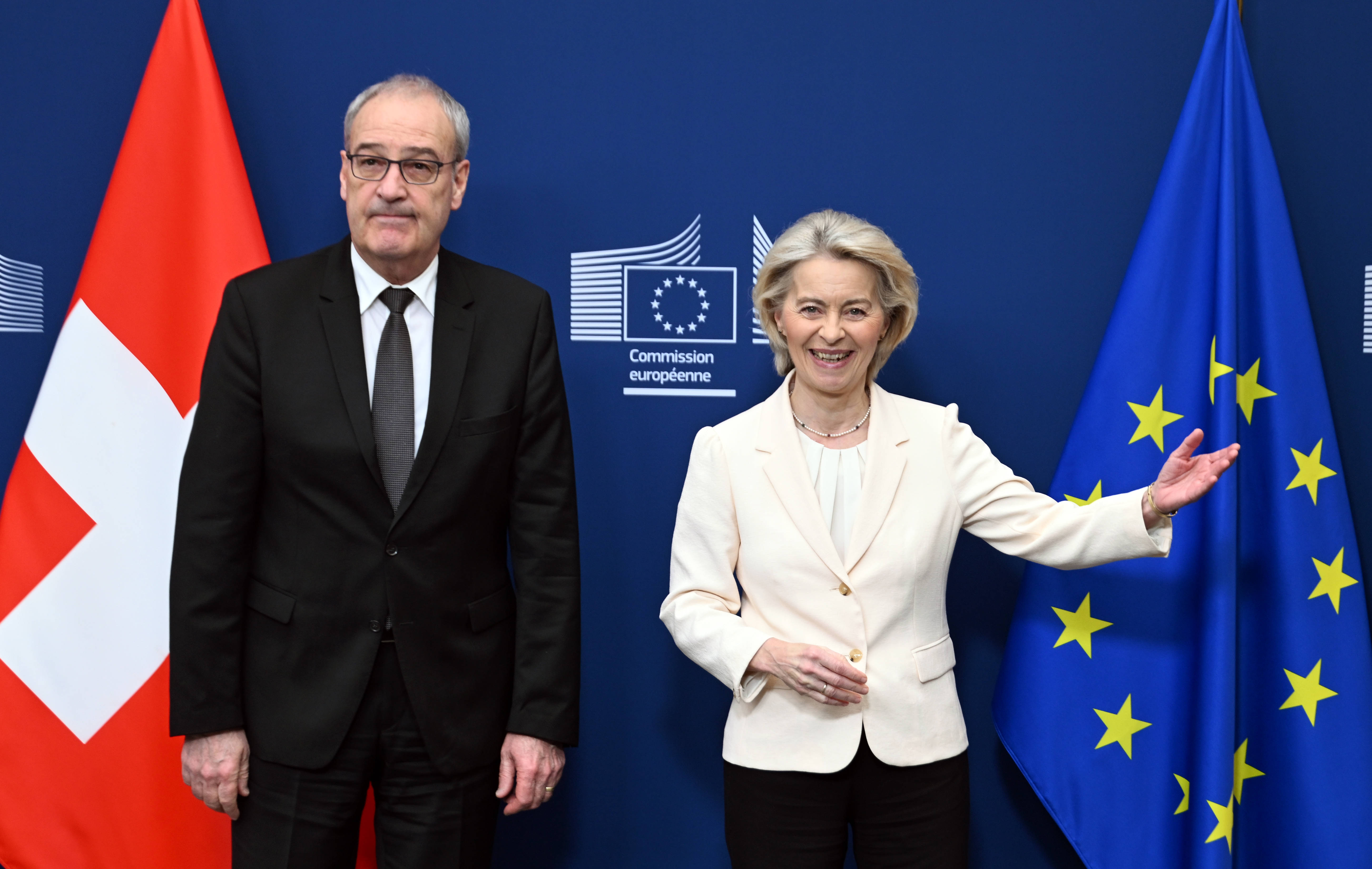 Der Schweizer Bundespräsident Guy Parmelin mit der Präsidentin der Europäischen Kommission Ursula von der Leyen in Brüssel