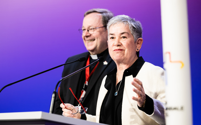 Vorsitzender der Deutschen Bischofskonferenz, Bischof Georg Bätzing und Präsidentin des Zentralkomitees der deutschen Katholiken, Irme Stetter-Karp, am 11.03.2023 in Frankfurt/Main