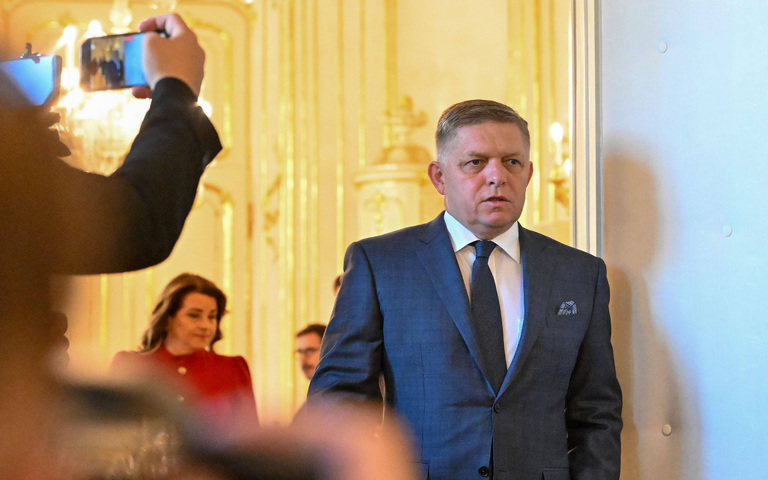 Robert Fico, Vorsitzender der Smer-Partei, führt erneut eine Regierungskoalition an