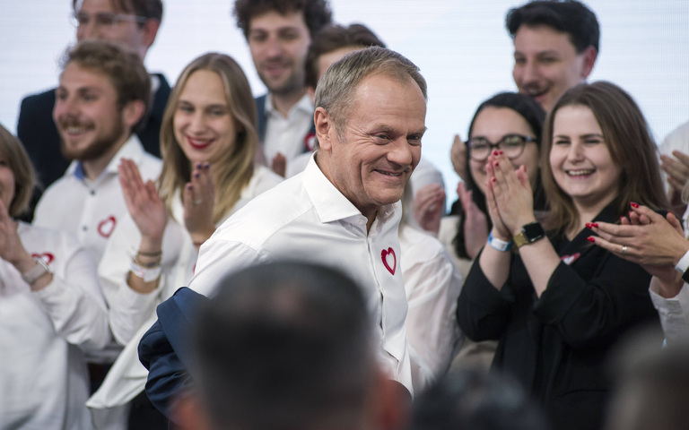Donald Tusk, Parteichef der Bürgerkoalition (Koalicja Obywatelska) am Wahlabend in Warschau, 15.10.2023