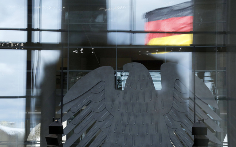 Bundesadler im Reichstagsgebäude in Berlin