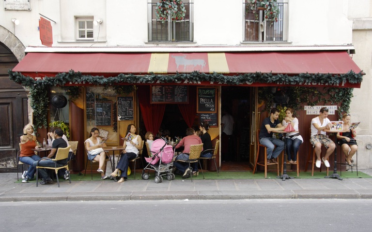 Café in Paris