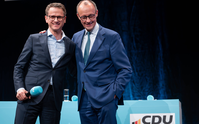 CDU-Generalsekretär Carsten Linnemann (l.) und Parteichef Friedrich Merz