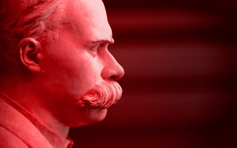 Nietzsche-Büste im Profil