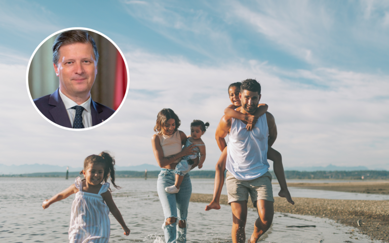 Eduard Habsburg-Lothringen (kleines Bild) und eine Familie