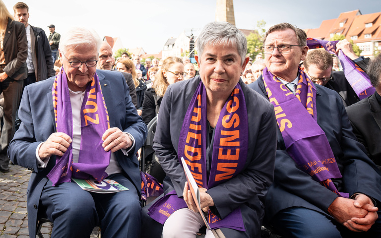 Bundespräsident Frank-Walter Steinmeier (v.l.n.r.), ZdK-Präsidentin Irme Stetter-Karp und Thüringens Ex-Ministerpräsident Bodo Ramelow beim Deutscher Katholikentag 2024 in Erfurt
