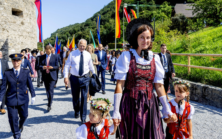 Liechtenstein Nationalfeiertag 15. August 2024 mit Fürst Hans-Adam II. (Mitte) auf Schloss Vaduz