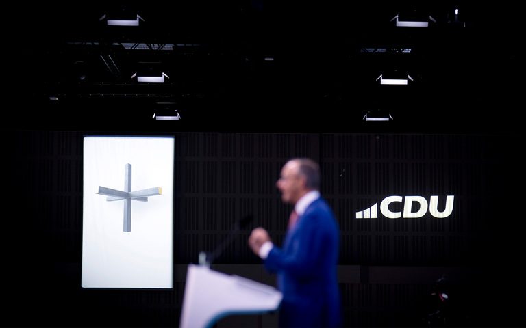 CDU-Parteitag 2024: Das Kreuz im Fokus