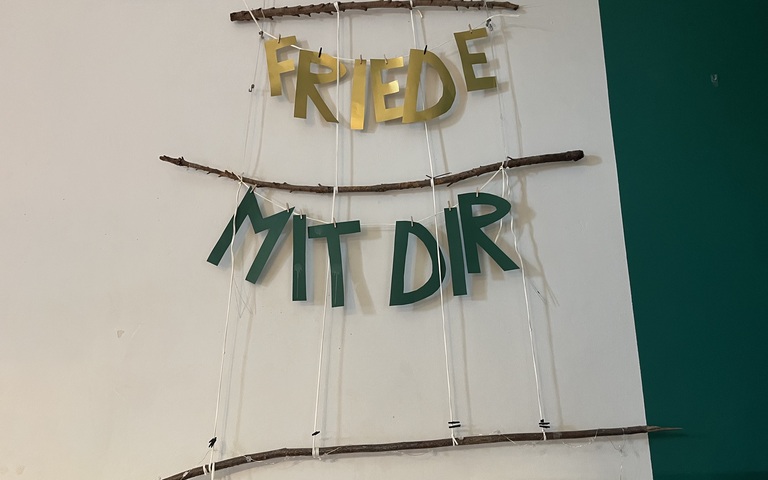 Wanddekoration „Friede mit dir“